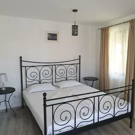 Homestay Casa Sky Orsova